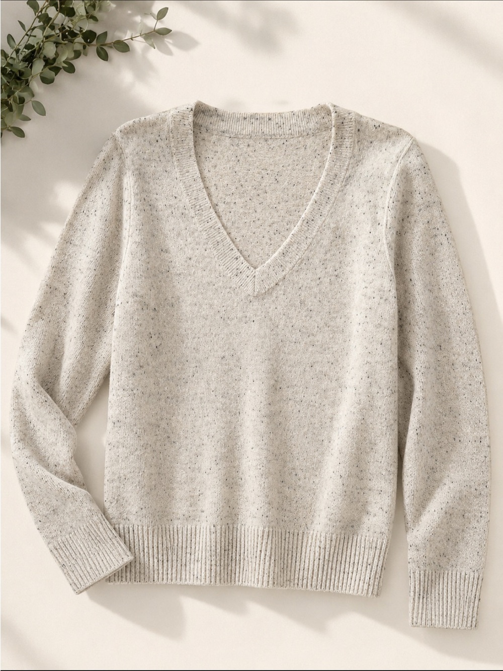 AQUA 100% Cashmere Speckled V-Neck Sweater Ivory Oatmeal Size M